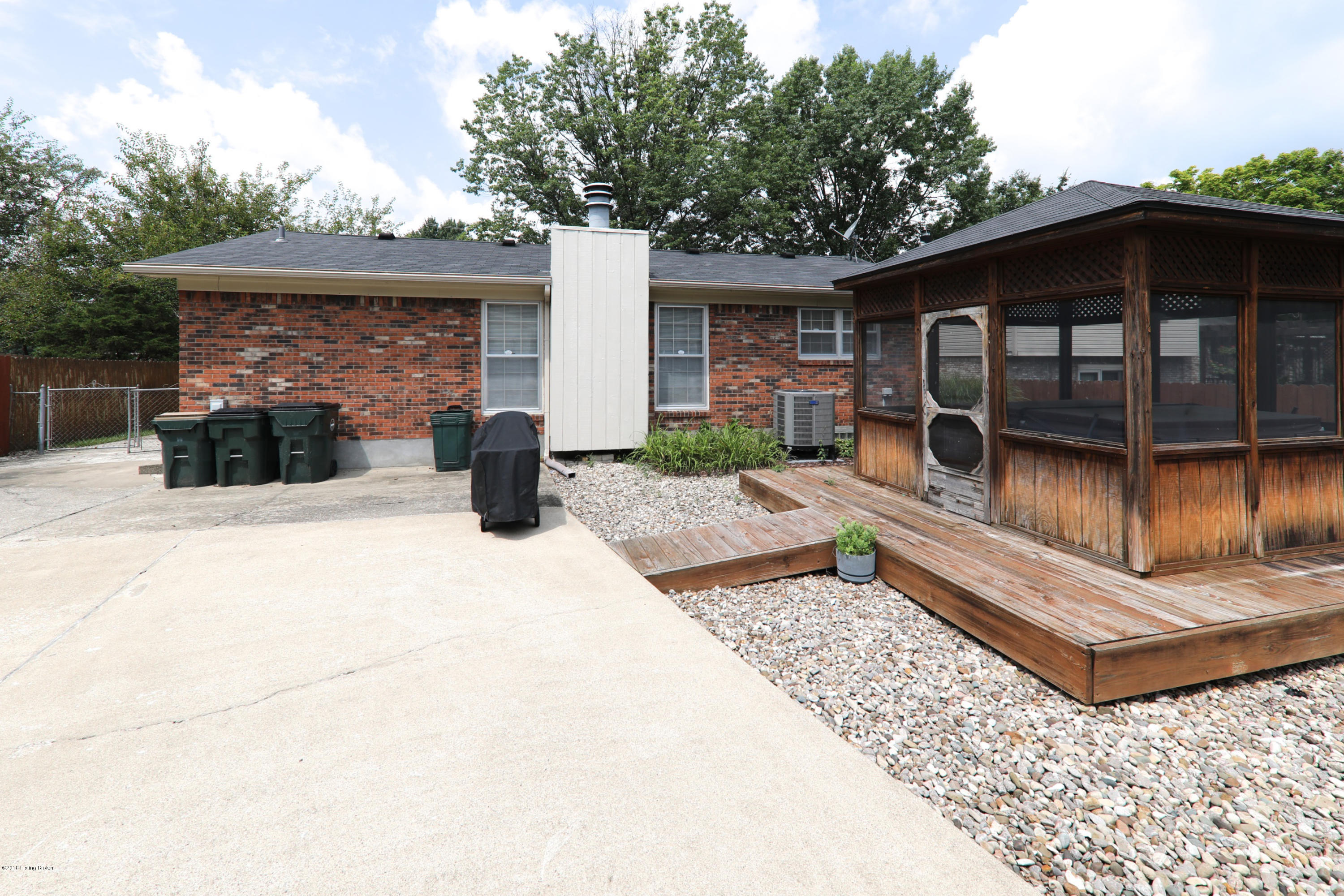 3605 Pirogue Road Louisville, KY 40299 - Photo 22 of 25 wedding small 416 copy