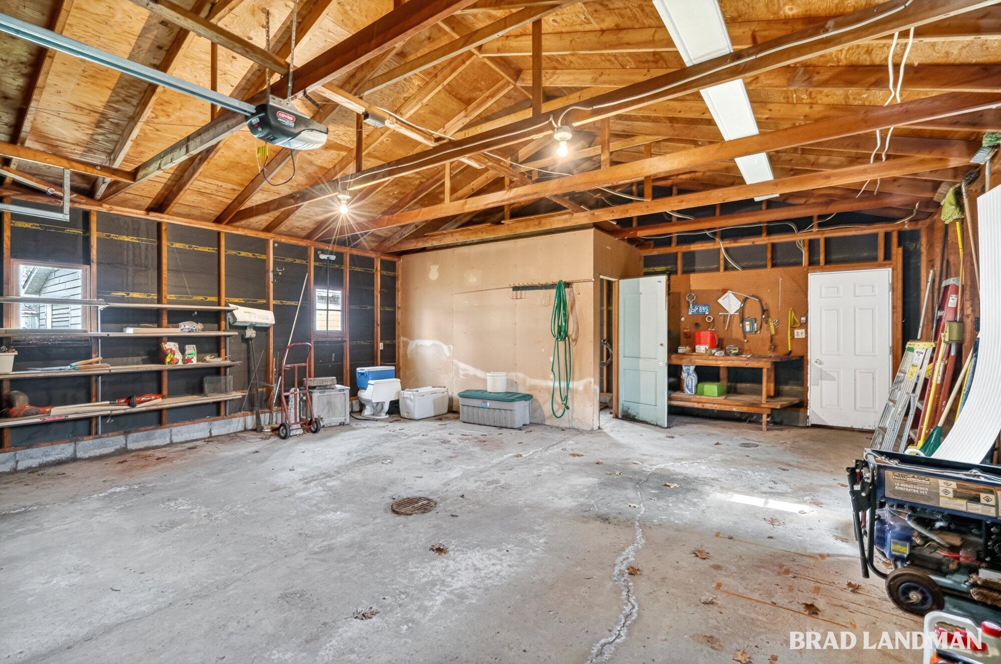 11767 Marsh Road Shelbyville, MI 49344 - Photo 36 of 47 Garage