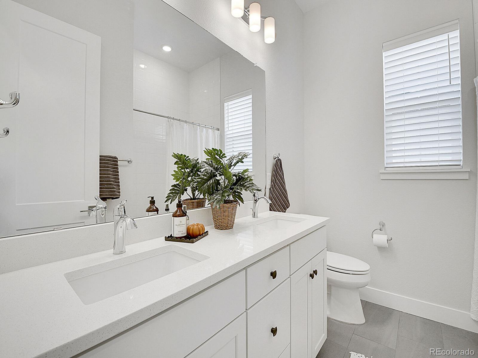 6803 Canyonpoint Road Castle Pines, CO 80108 - Photo 17 of 42 Gallery Image 17