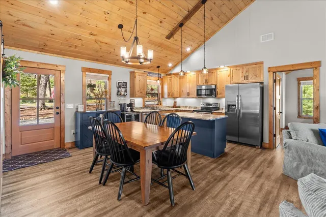 $419,000 | 94 Cherokee Trail, Chatsworth, GA 30705