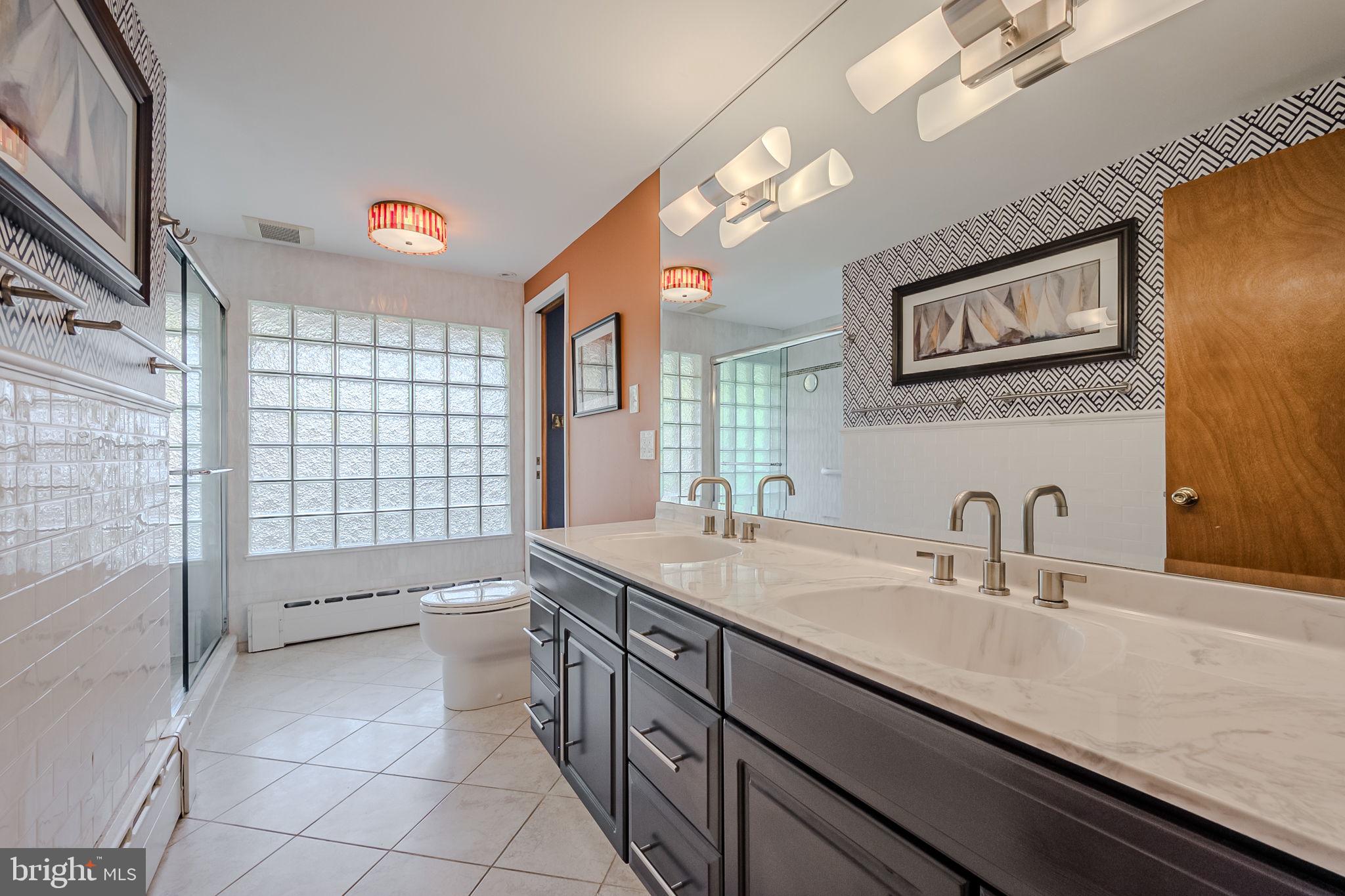 1805 Silverside Road Wilmington, DE 19810 - Photo 24 of 46 Primary bath