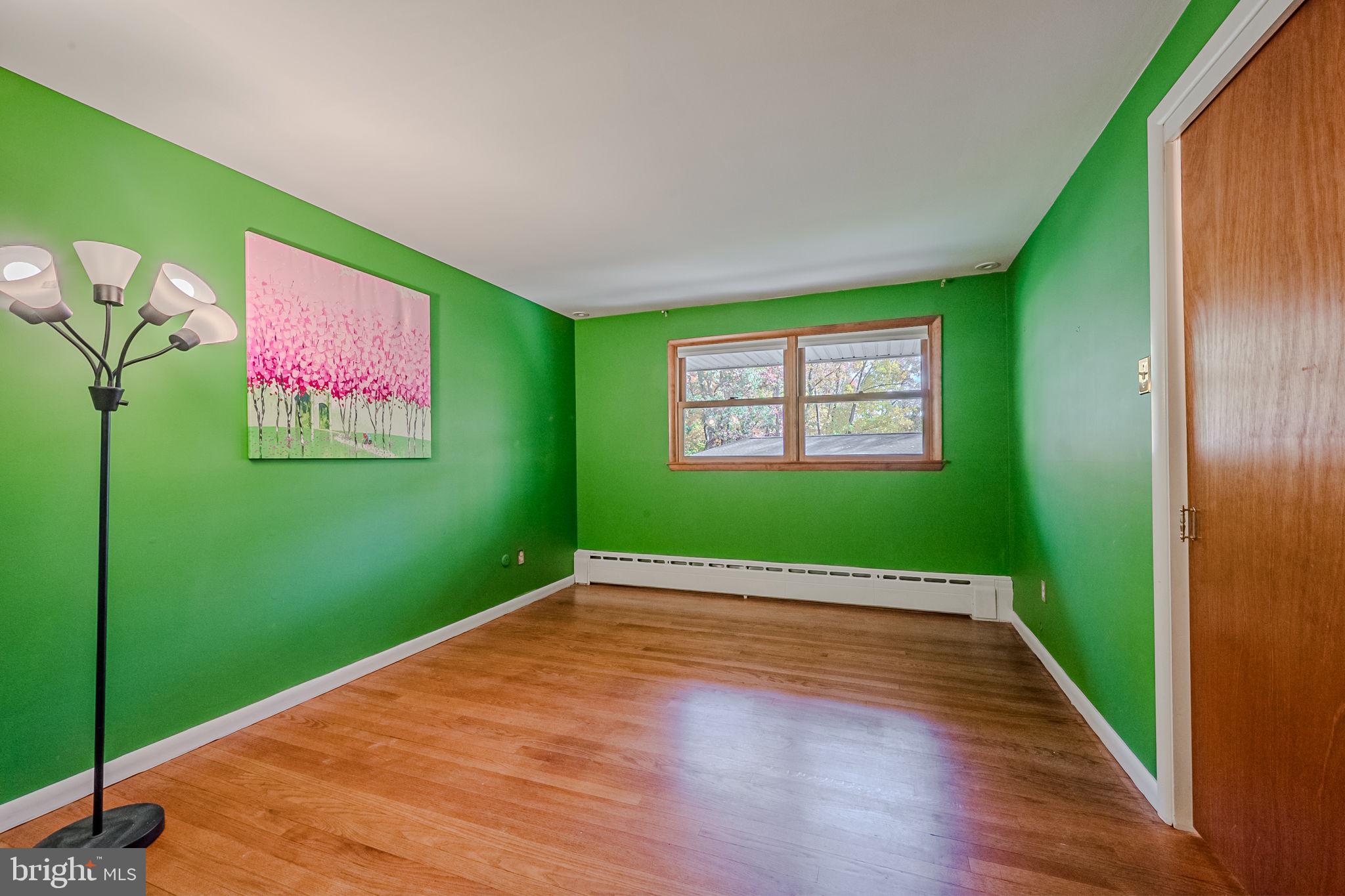 1805 Silverside Road Wilmington, DE 19810 - Photo 28 of 46 Third bedroom
