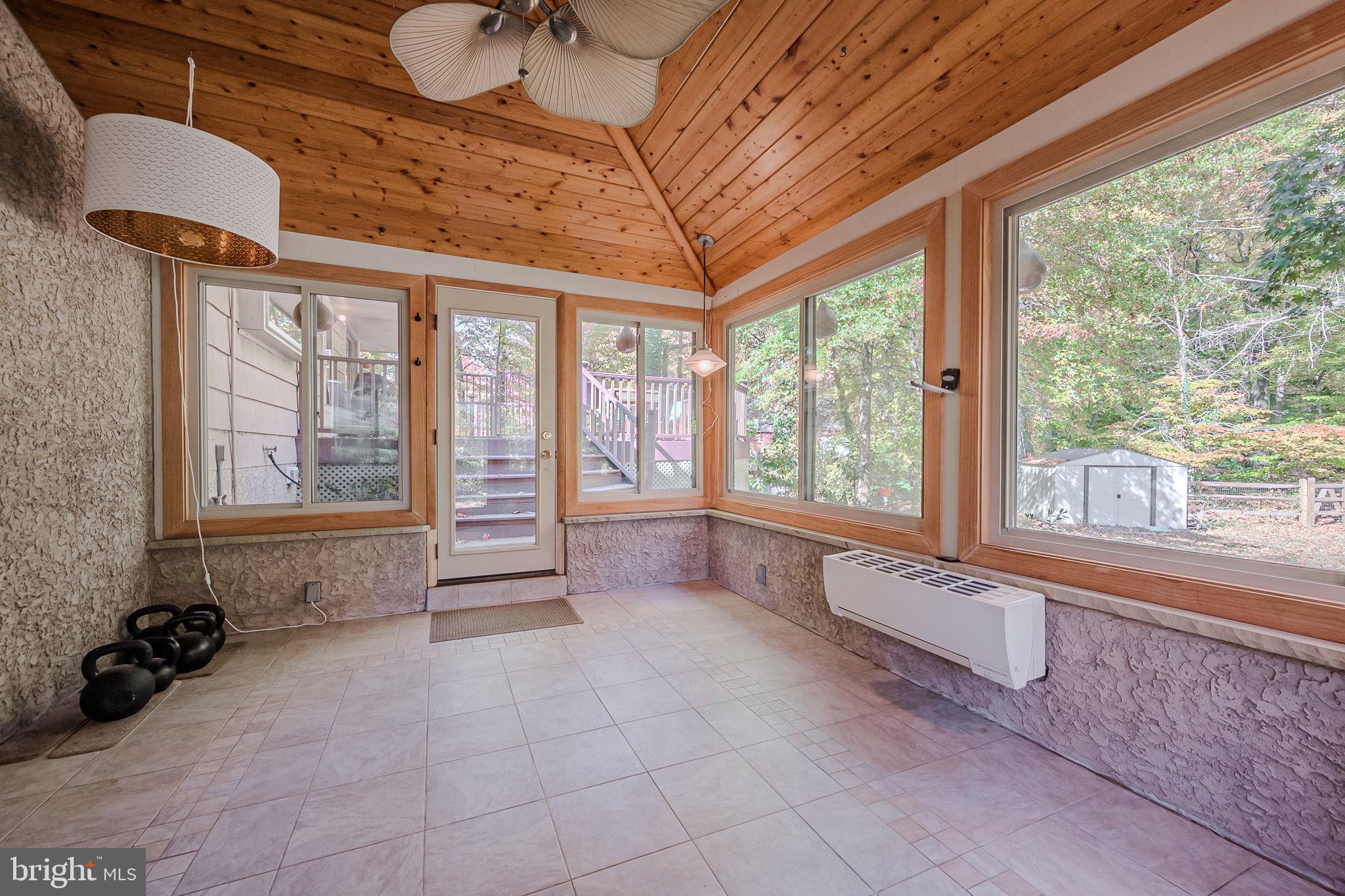 1805 Silverside Road Wilmington, DE 19810 - Photo 34 of 46 Sunroom