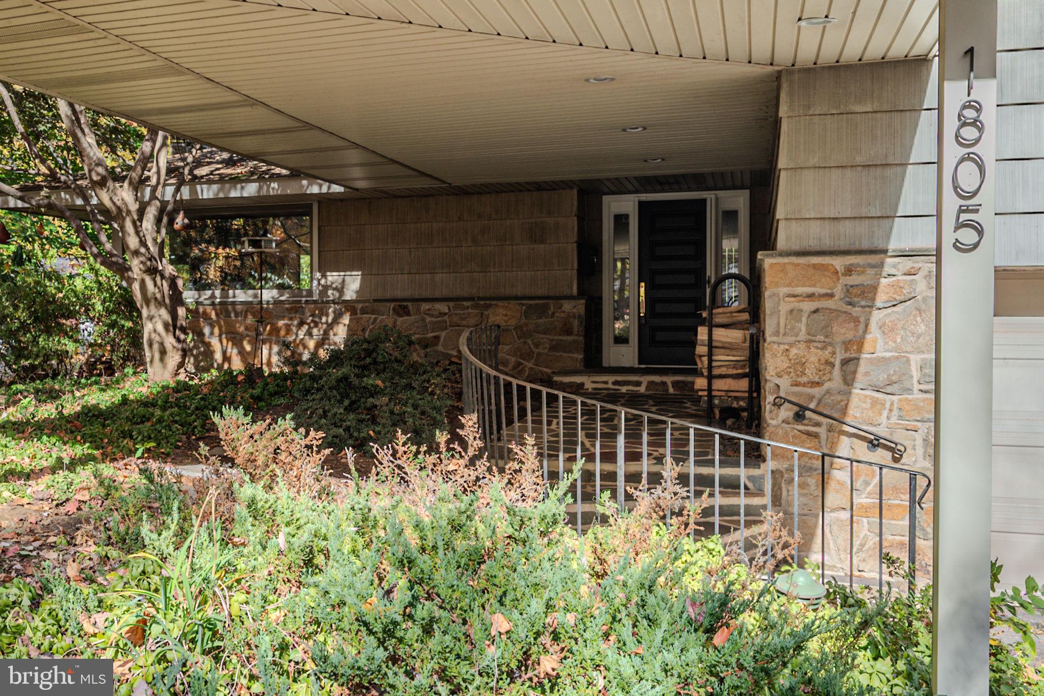 1805 Silverside Road Wilmington, DE 19810 - Photo 4 of 46 Flagstone stairway entry