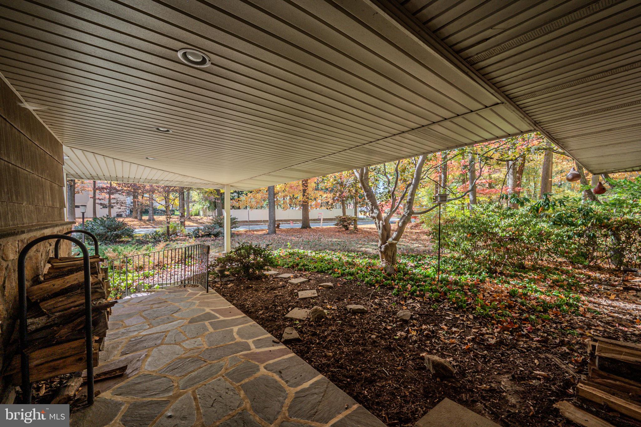 1805 Silverside Road Wilmington, DE 19810 - Photo 5 of 46 Flagstone entry from door