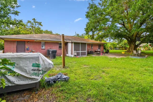 $470,000 | 1805 East 139th Avenue, Unit 1, Tampa, FL 33613