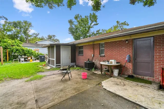 $470,000 | 1805 East 139th Avenue, Unit 1, Tampa, FL 33613