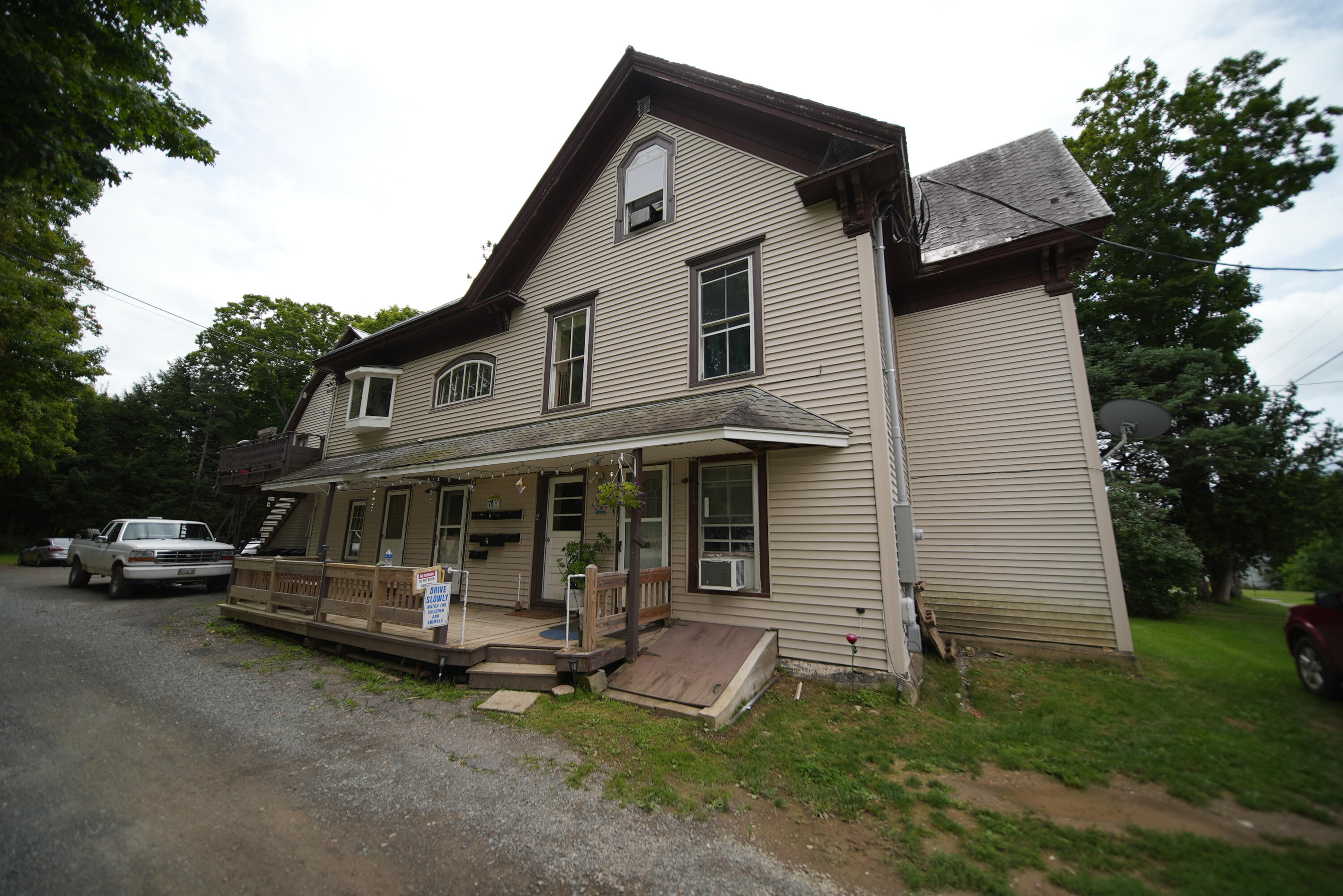 20 High Street Houlton, ME 04730 - Photo 3 of 130 DSC00869
