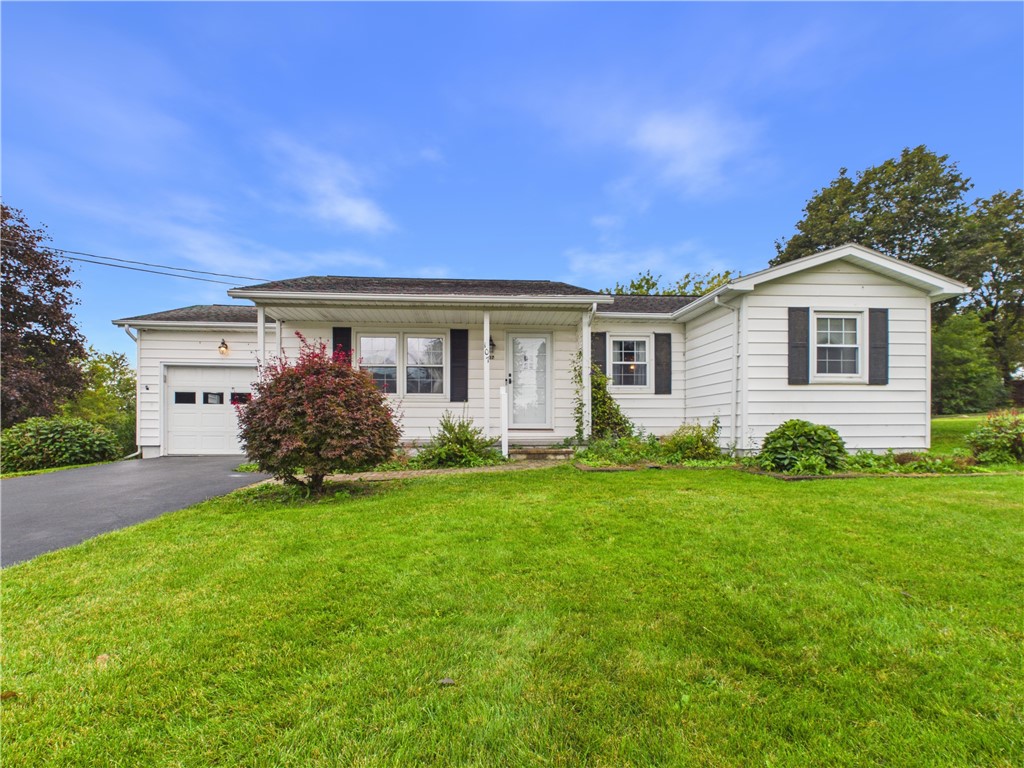 107 Reeves Road Henrietta, NY 14467 - Photo 1 of 47 Gallery Image 1