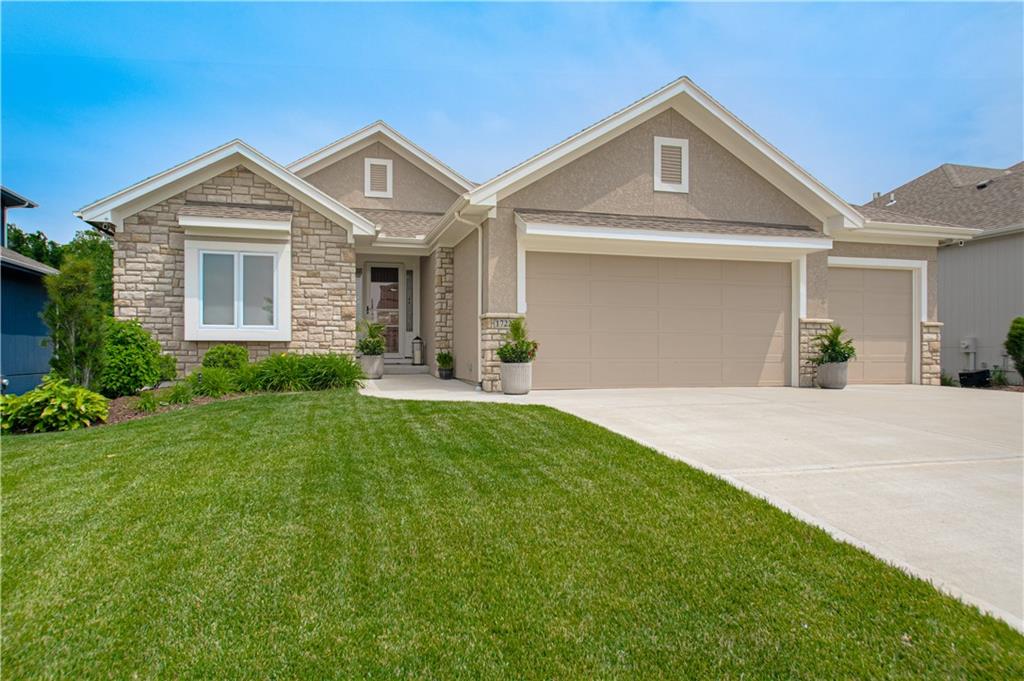 17227 South Allman Road Olathe, KS 66062 - Photo 1 of 61