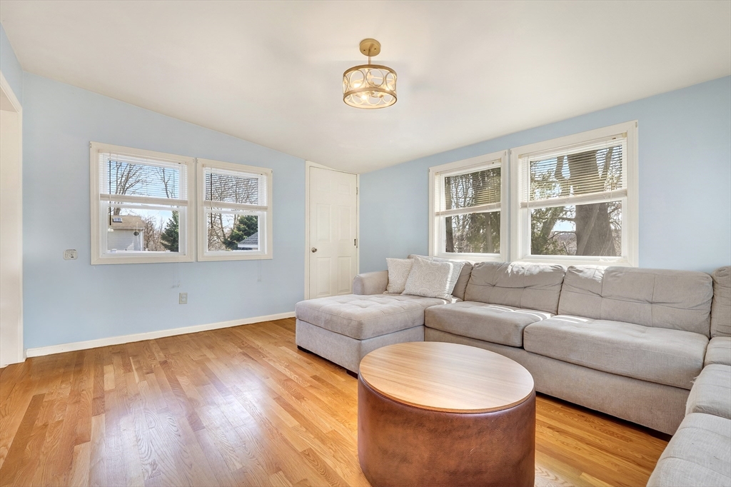 9 Valley Road Norwood, MA 02062 - Photo 16 of 38 Gallery Image 16