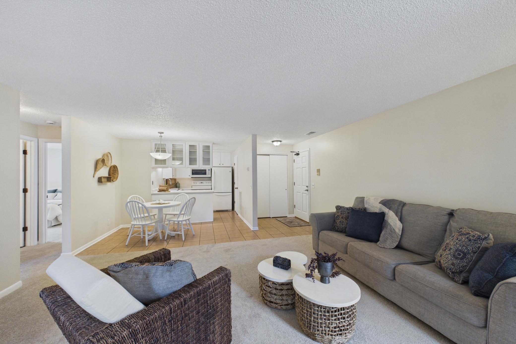 760 County Rd F West, Unit 702 Shoreview, MN 55126 - Photo 2 of 21