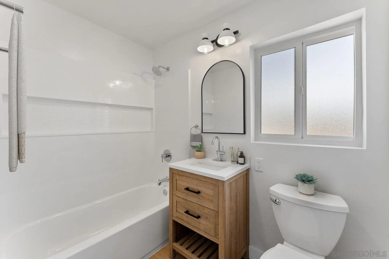 526 Osage Street Spring Valley, CA 91977 - Photo 13 of 20 Gallery Image 13