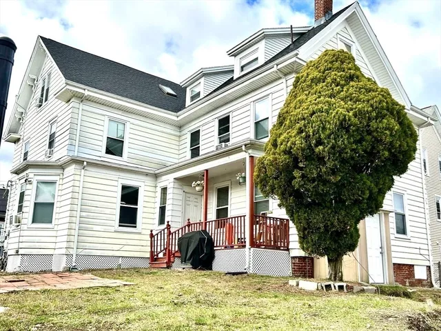 $899,900 | 249 Chatham Street, Lynn, MA 01902