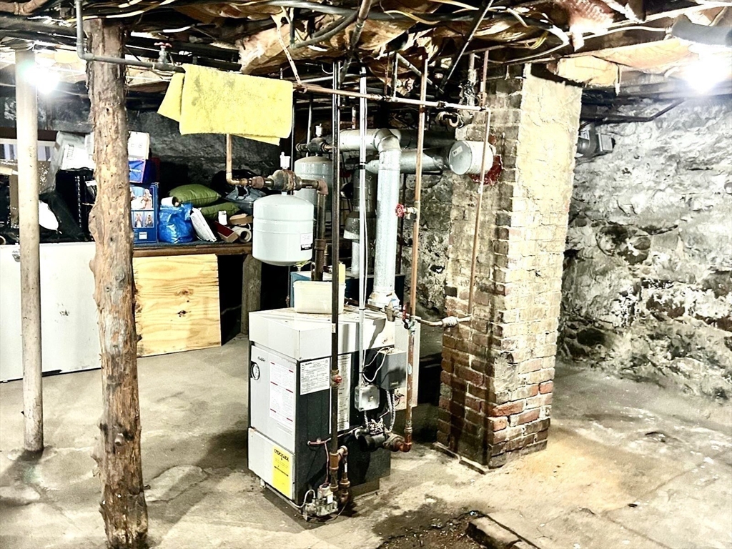 249 Chatham Street Lynn, MA 01902 - Photo 37 of 42