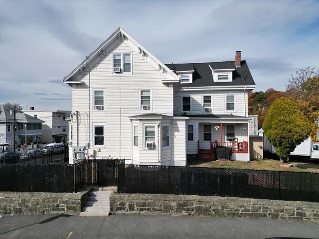 $899,900 | 249 Chatham Street, Lynn, MA 01902