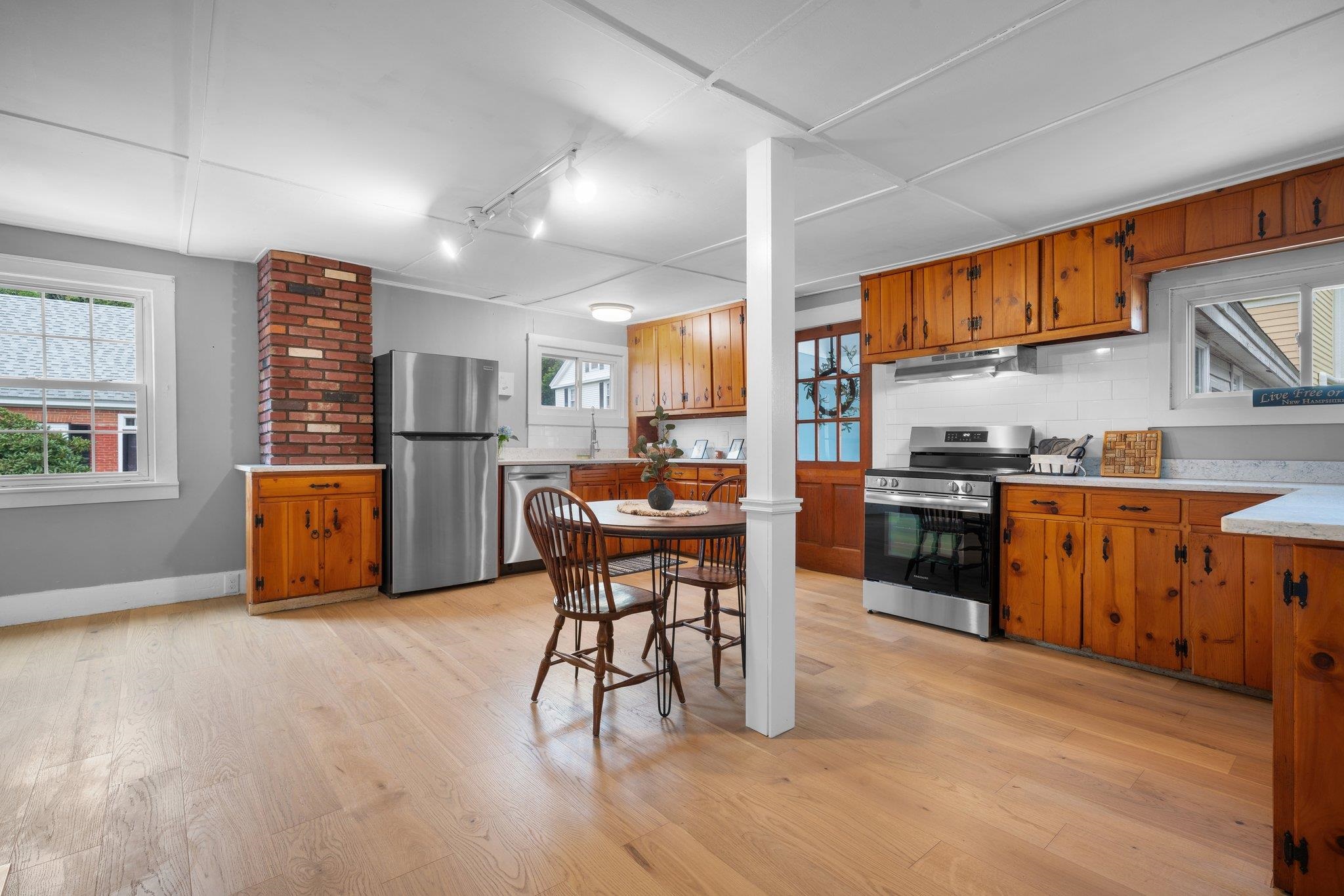 70 Main Street Walpole, NH 03608 - Photo 6 of 40