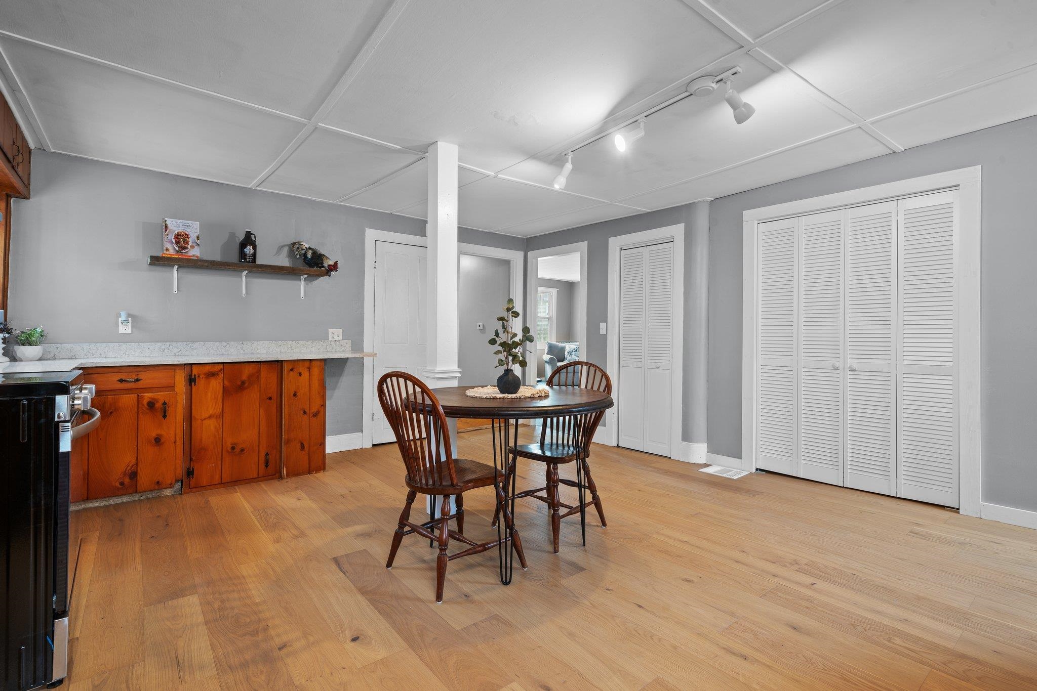 70 Main Street Walpole, NH 03608 - Photo 8 of 40