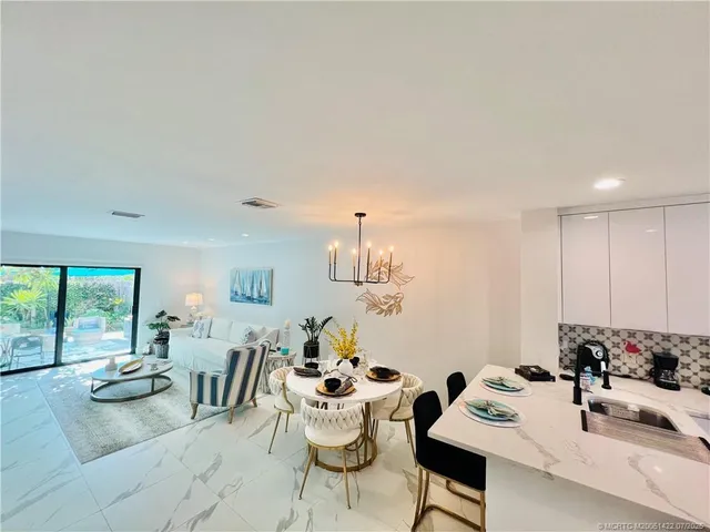 $3,000 | 4225 North Hwy A1A, Unit 20, Fort Pierce, FL 34949