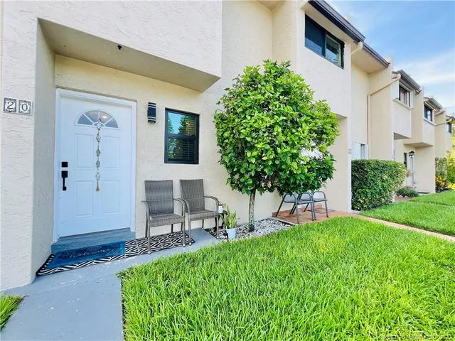 $3,000 | 4225 North Hwy A1A, Unit 20, Fort Pierce, FL 34949