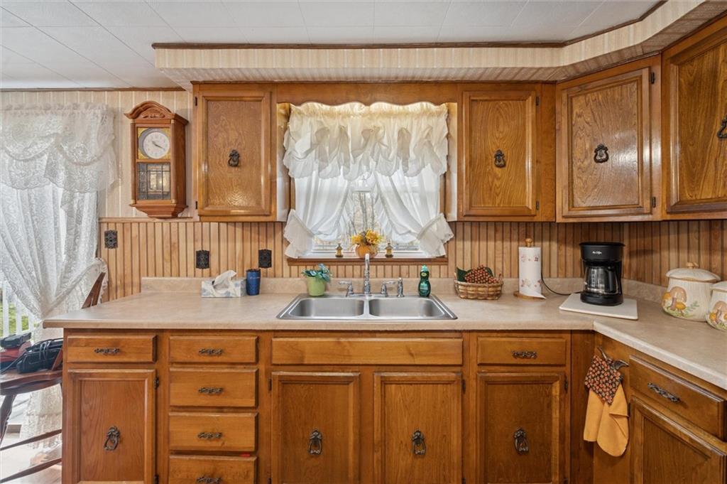 6241 Elders Ridge Road Saltsburg, PA 15681 - Photo 20 of 40