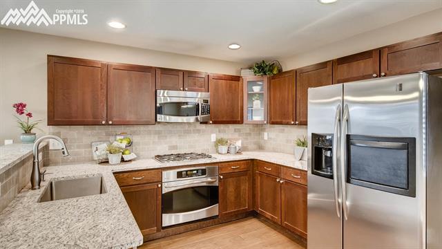 864 Diamond Rim Drive Colorado Springs, CO 80921 - Photo 7 of 34 Gallery Image 7
