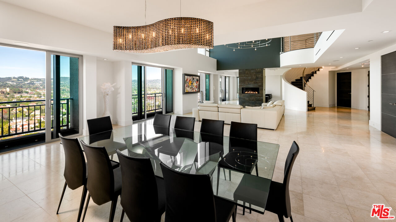 10727 Wilshire Boulevard, Unit PH2 Los Angeles, CA 90024 - Photo 17 of 43