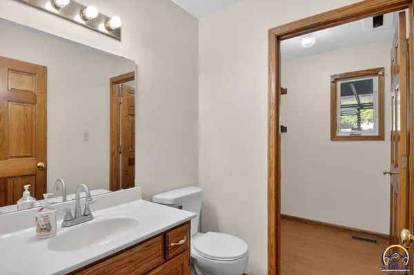 $350,000 | 2217 Southwest Pondview Drive, Topeka, KS 66614