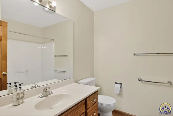 $350,000 | 2217 Southwest Pondview Drive, Topeka, KS 66614