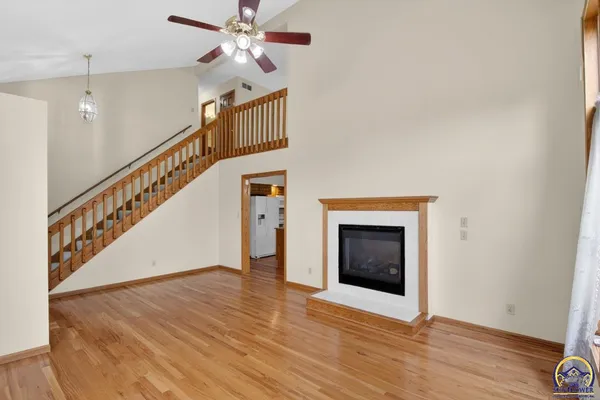 $350,000 | 2217 Southwest Pondview Drive, Topeka, KS 66614