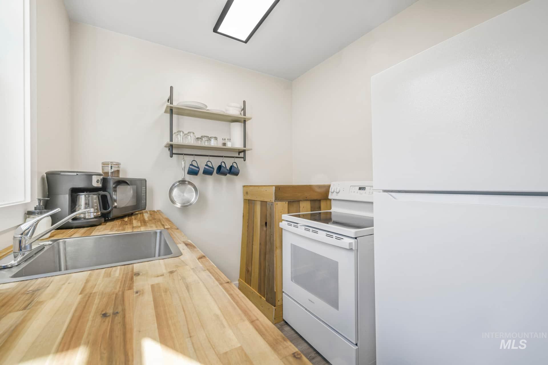 208 South Main Street, Unit 1 Riggins, ID 83549 - Photo 8 of 19 Gallery Image 8