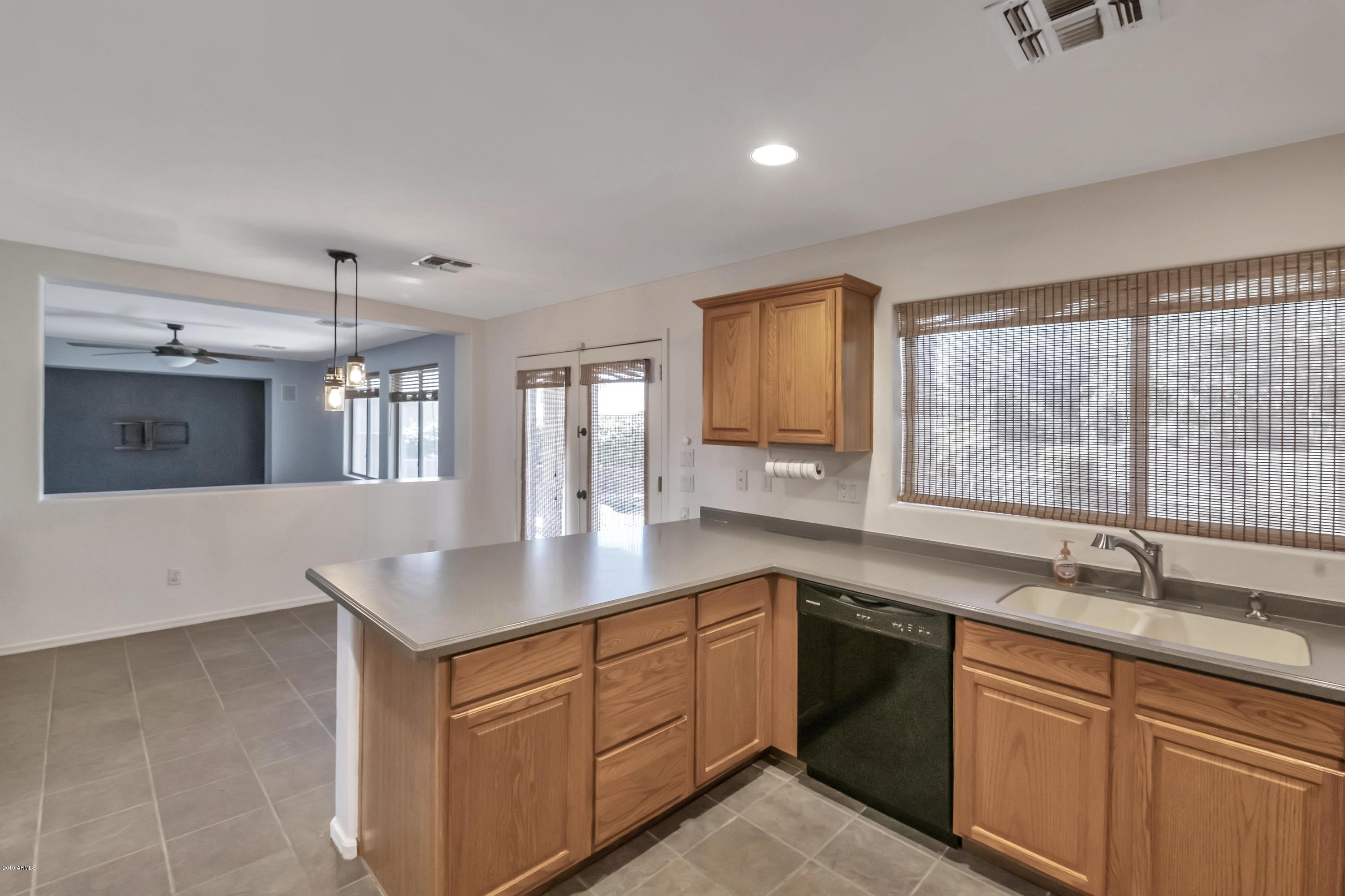 3335 East Chickadee Road Gilbert, AZ 85297 - Photo 18 of 38 CORIAN COUNTERS