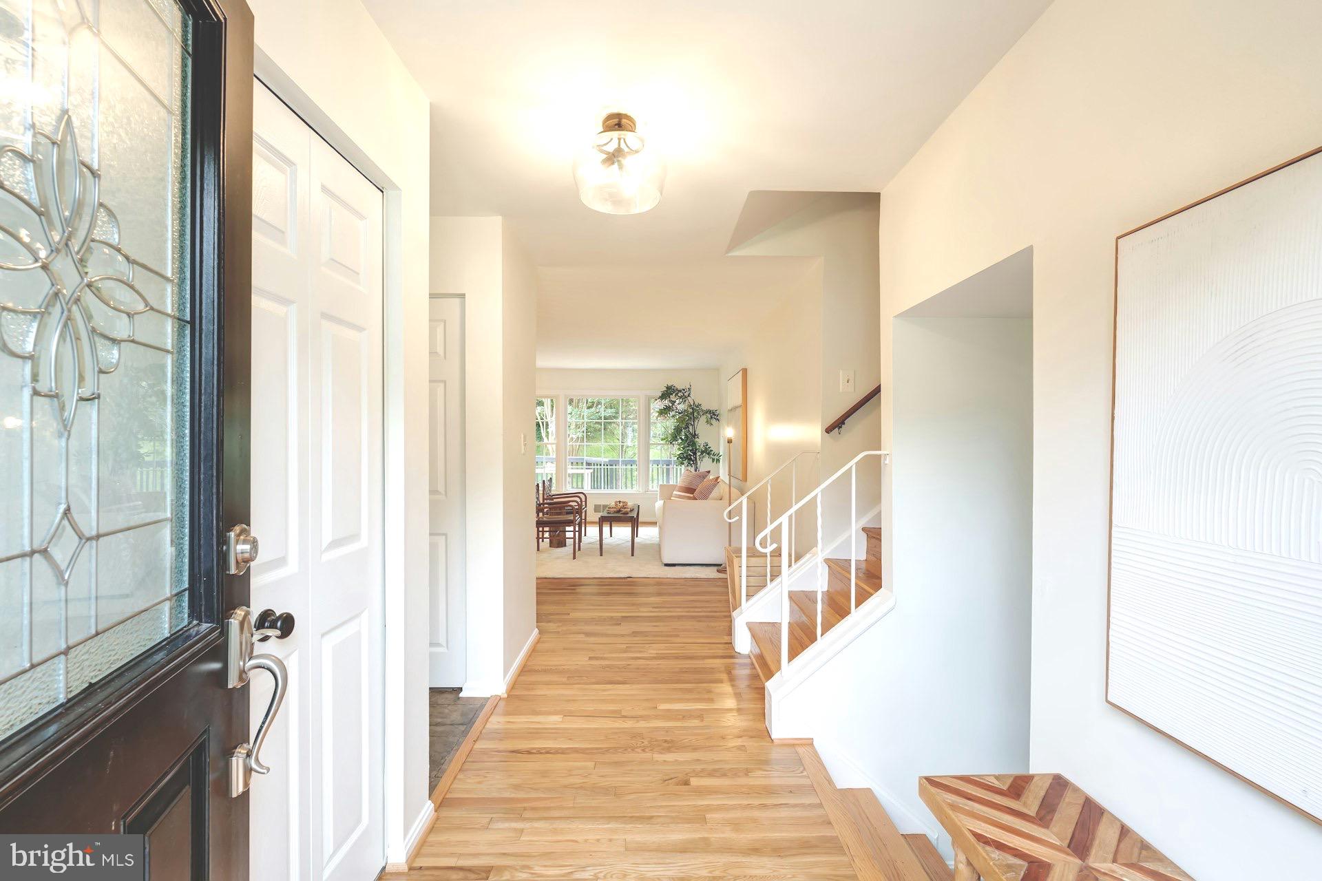 6310 Rockwell Road Burke, VA 22015 - Photo 3 of 26 Foyer Entrance