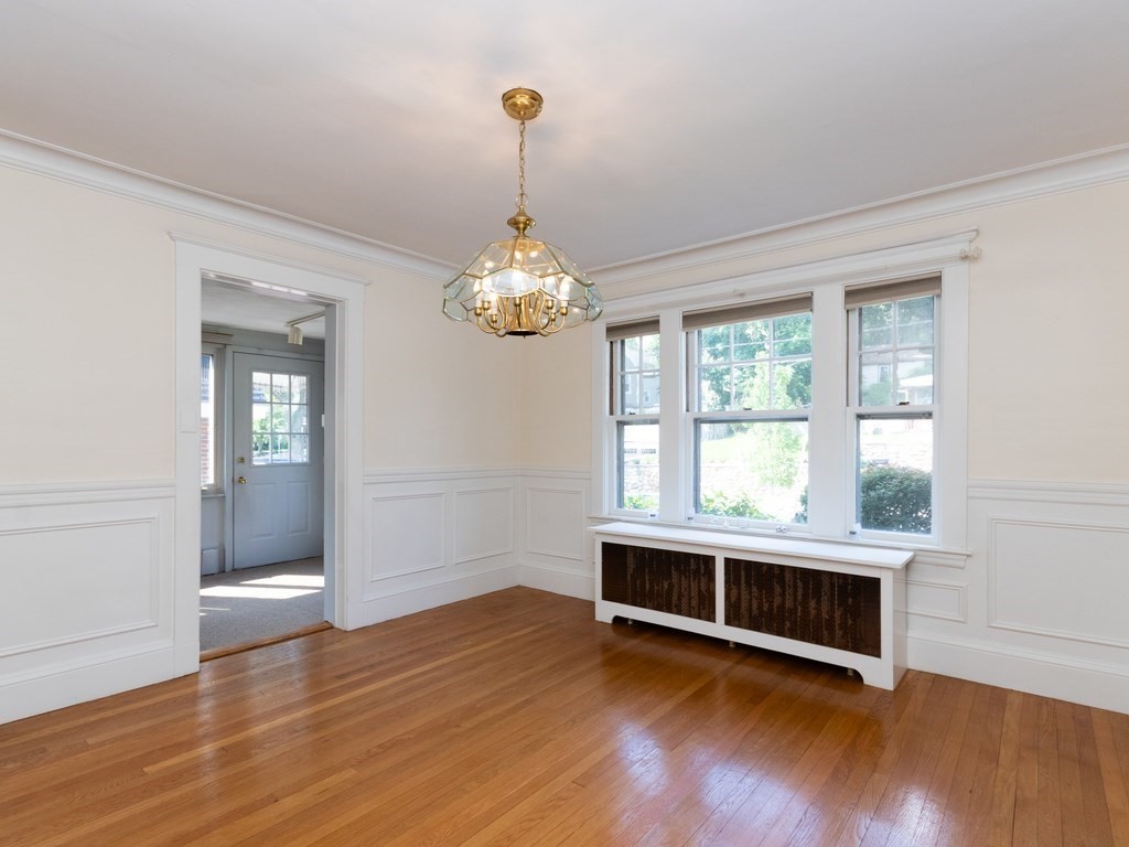163 Bellevue Road Watertown, MA 02472 - Photo 11 of 42