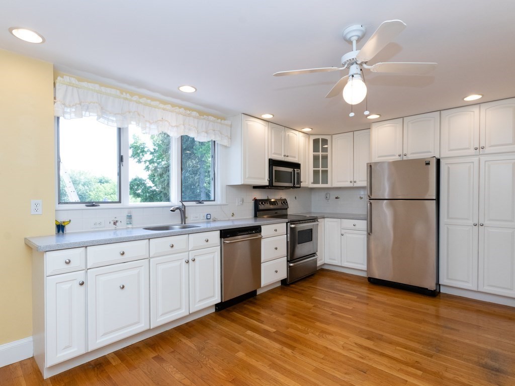 163 Bellevue Road Watertown, MA 02472 - Photo 13 of 42