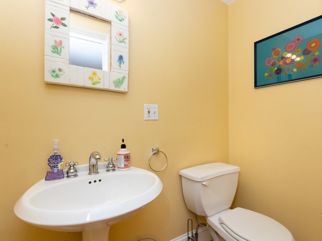 163 Bellevue Road Watertown, MA 02472 - Photo 20 of 42
