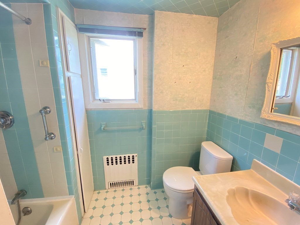 163 Bellevue Road Watertown, MA 02472 - Photo 32 of 42