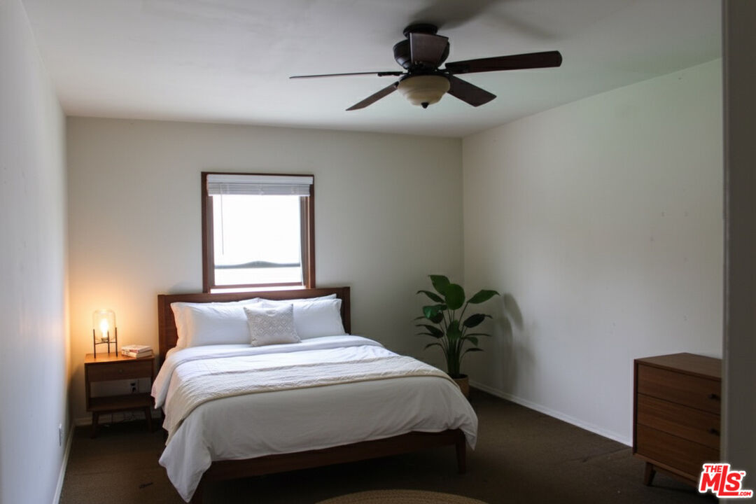 2711 Orchard Avenue, Unit 2711 1 Los Angeles, CA 90007 - Photo 3 of 5