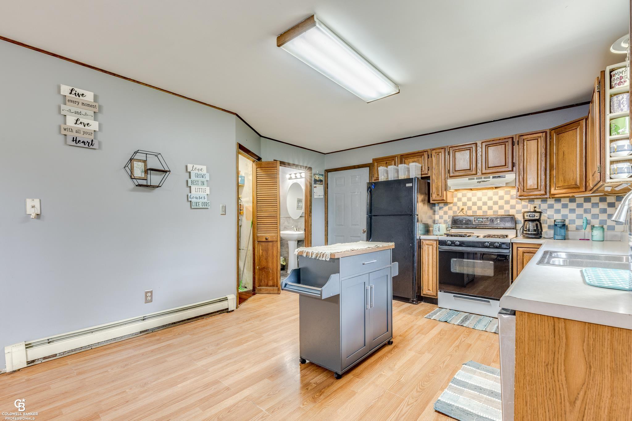 7888 Sparling Road Goodells, MI 48027 - Photo 9 of 29 50120933-8.JPG