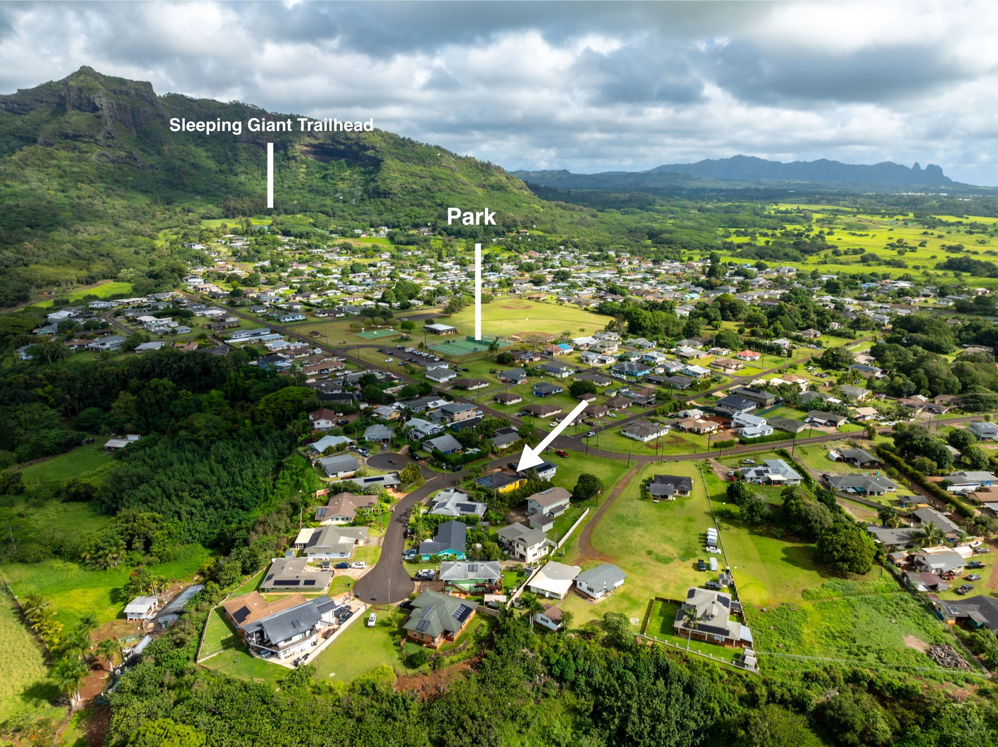 210 Eggerking Road Kapaa, HI 96746 - Photo 2 of 30 a view of a city