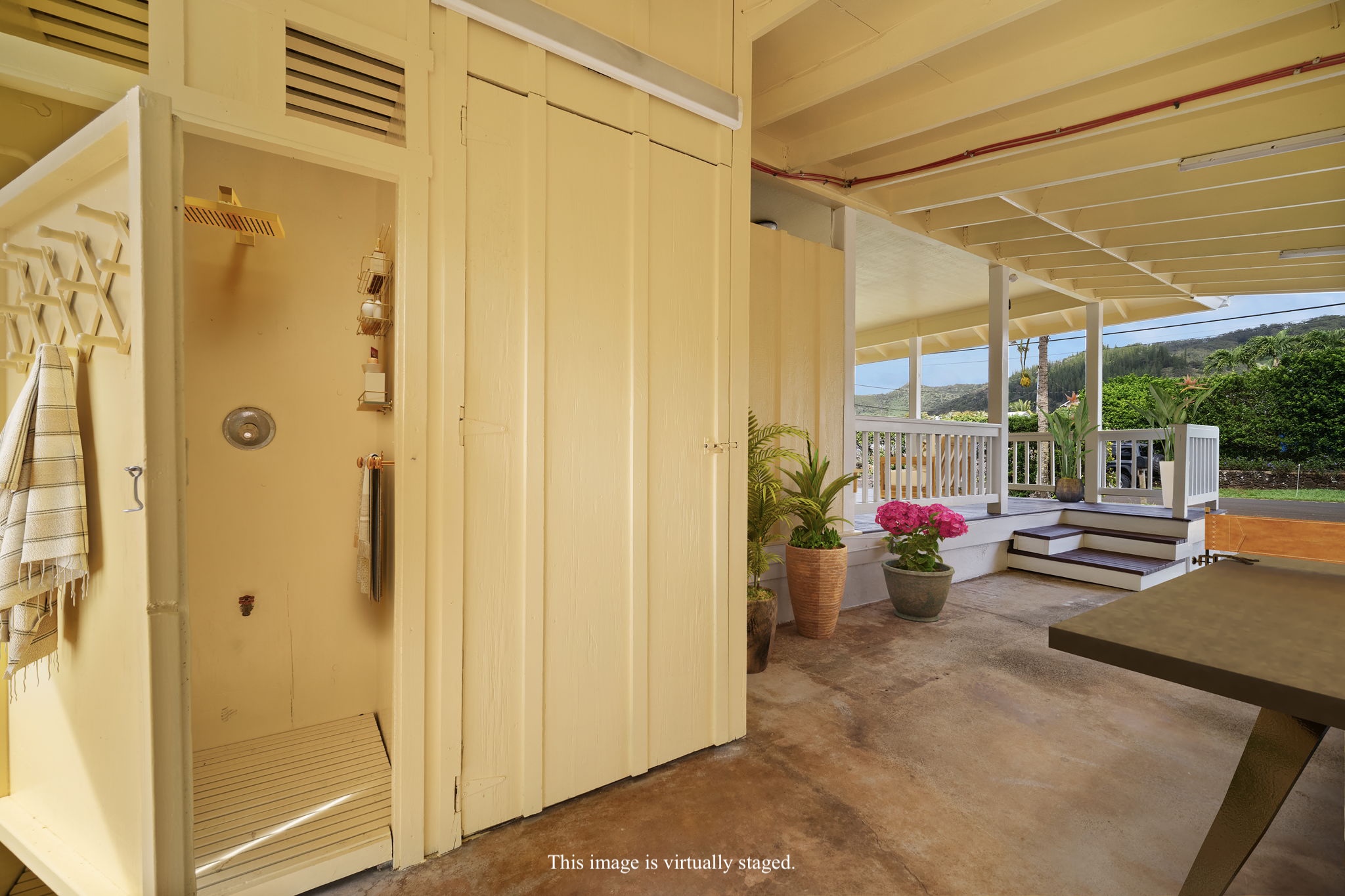 210 Eggerking Road Kapaa, HI 96746 - Photo 21 of 30 a view of a porch with seating space