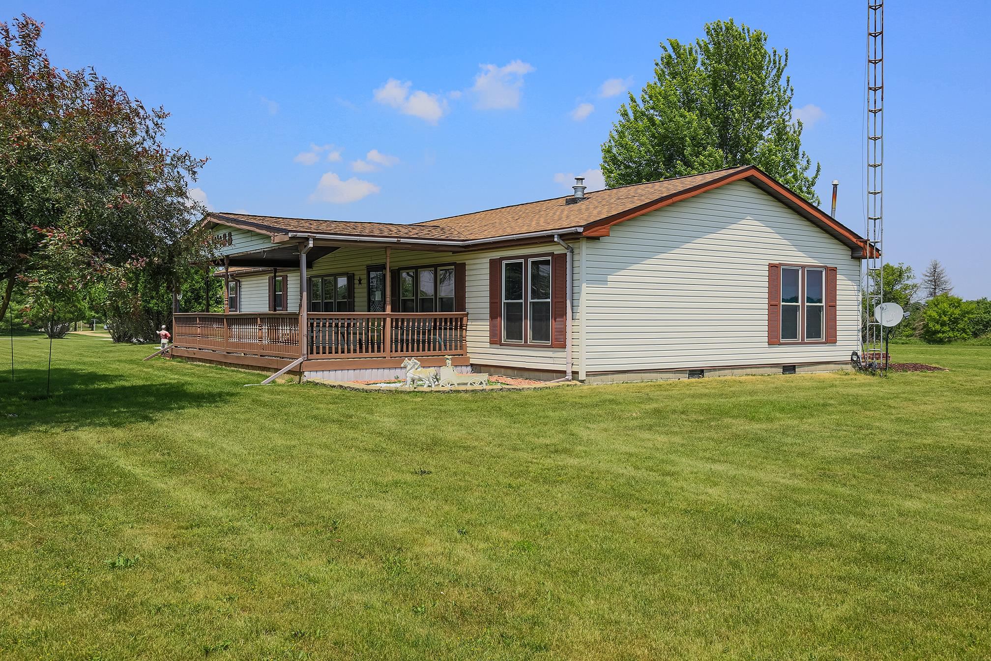 4488 Breen Road Emmett, MI 48022 - Photo 30 of 33