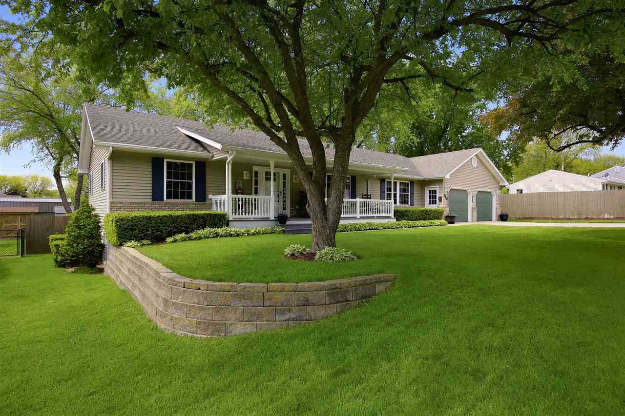 314 Sycamore Street Riverside, IA 52327 - Photo 2 of 40 Gallery Image 2