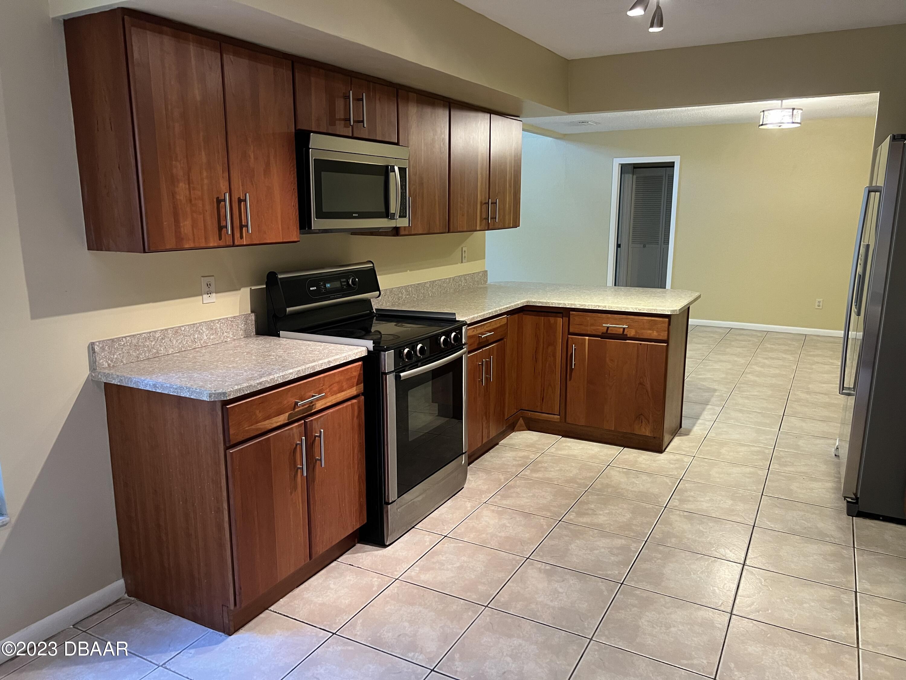 3 Tomahawk Trail Ormond Beach, FL 32174 - Photo 3 of 16 IMG_2161