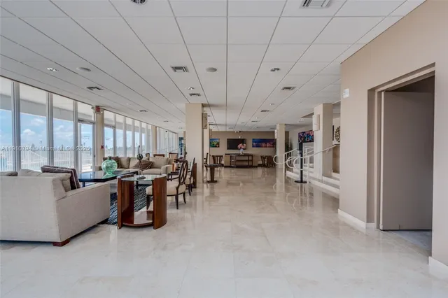 $4,500 | 1200 South Ocean Boulevard, Unit 9F, Boca Raton, FL 33432