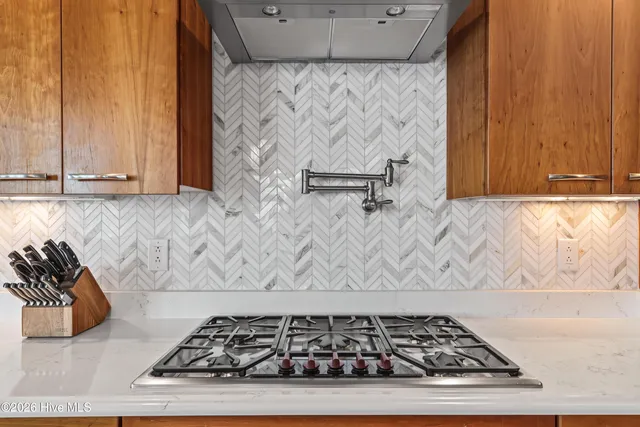 $1,210,000 | 116 Stillwood Court, New Bern, NC 28560