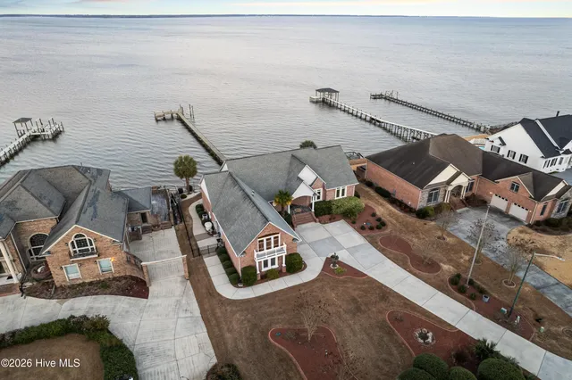 $1,210,000 | 116 Stillwood Court, New Bern, NC 28560