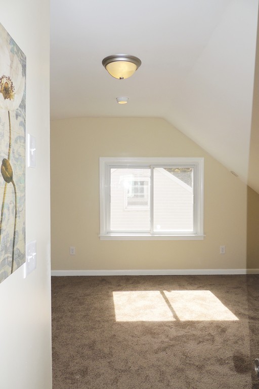 55 Linnell Street Springfield, MA 01104 - Photo 13 of 29 Gallery Image 13