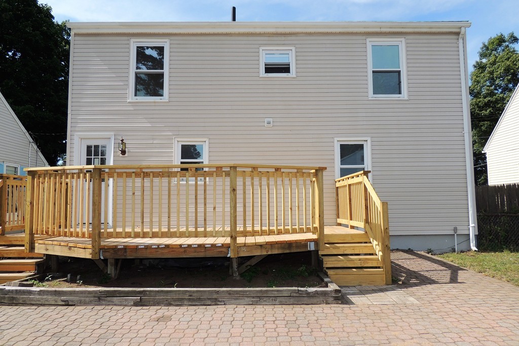 55 Linnell Street Springfield, MA 01104 - Photo 28 of 29 Gallery Image 28