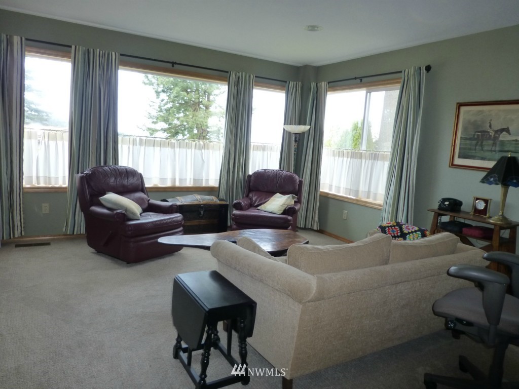828 Racine Street Bellingham, WA 98229 - Photo 9 of 25 Gallery Image 9